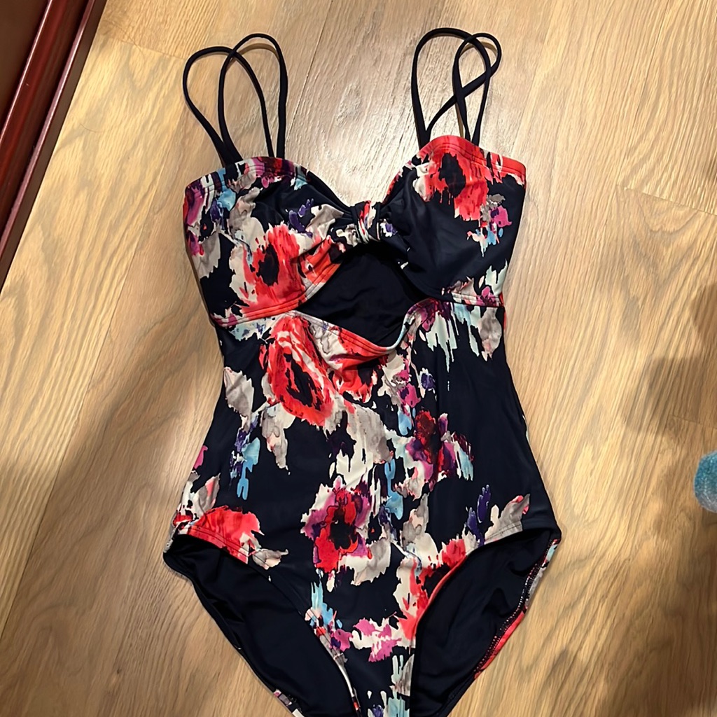 Kate Spade One Piece With Cut Out Size S